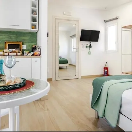 アパート Janda House - Soggiorna Dove Batte Il Cuore Di カターニア